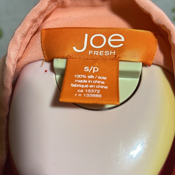 Joe size Small 100%silk shirt 👔 - Picture 5 of 6